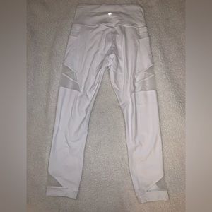 EUC Lululemon Mesh Leggings